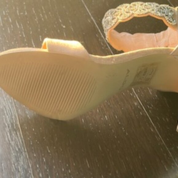 Aldo High Heel Shoes with Rhinestone Ankle Strap - Nude Colour -Size 5 - Picture 8 of 9